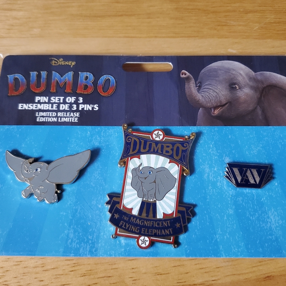 Dumbo Pin Set